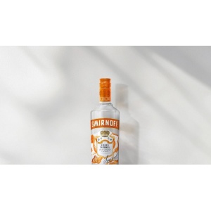Smirnoff Kissed Caramel Vodka Bottle (750 ml)